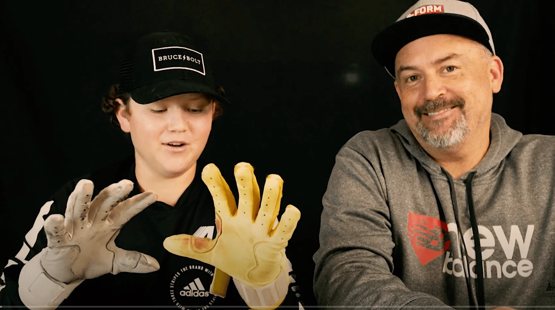 Bruce Bolt PREMIUM PRO Short Cuff Batting Gloves: Royal - Image 3