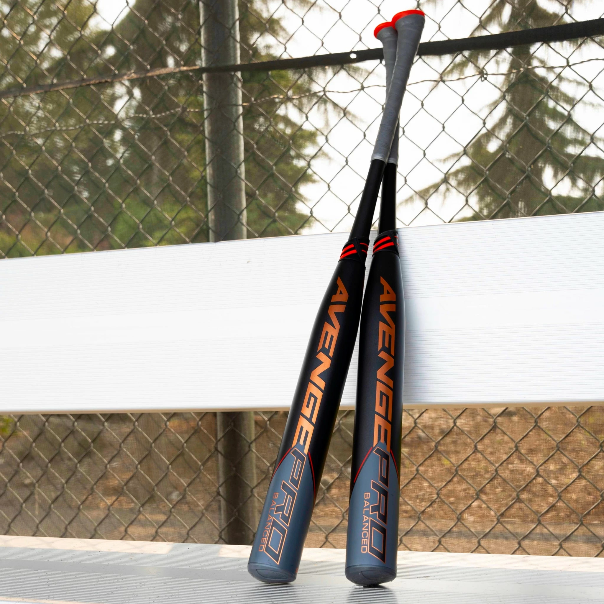 2023 Axe Avenge Pro Balanced USSSA Slowpitch Softball Bat: L154K - Image 3